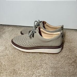 Clarks Orianna Move Nubuck Perforated Oxfords, Stone, Women’s Sz 10, Unworn